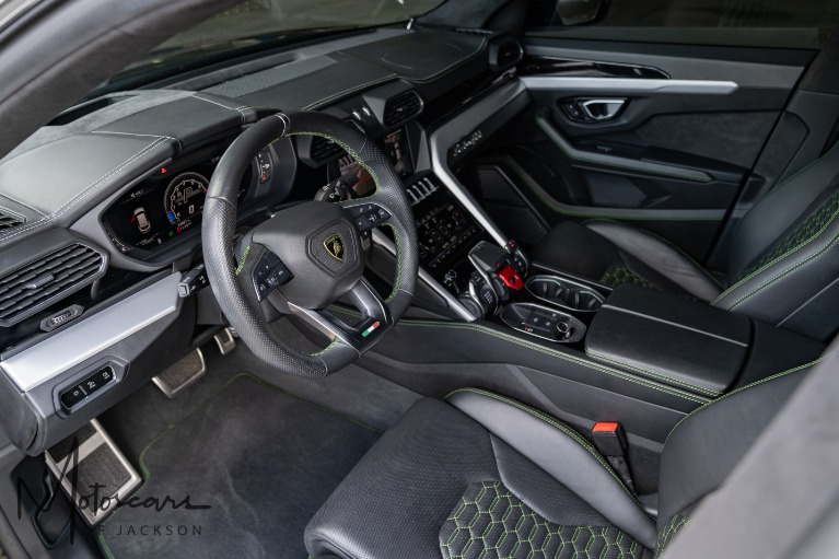 Used-2019-Lamborghini-Urus-Jackson-MS