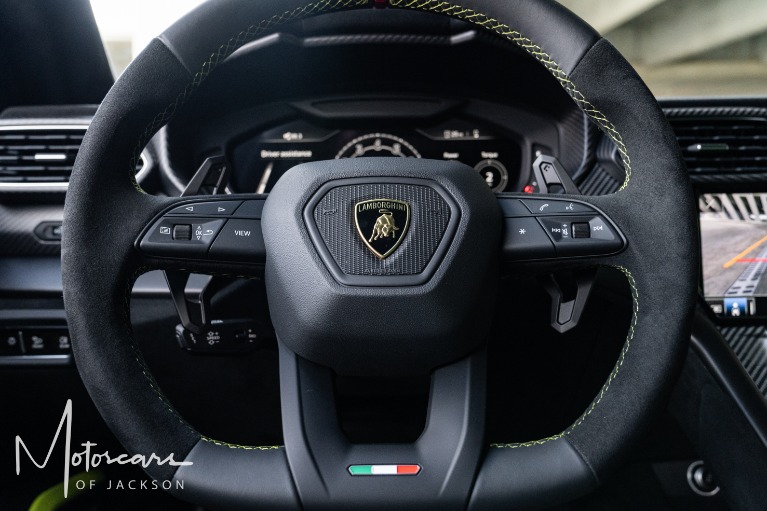Used-2023-Lamborghini-Urus-Performante-for-sale-Jackson-MS