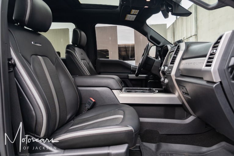 Used-2019-Ford-Super-Duty-F-350-DRW-Platinum-for-sale-Jackson-MS