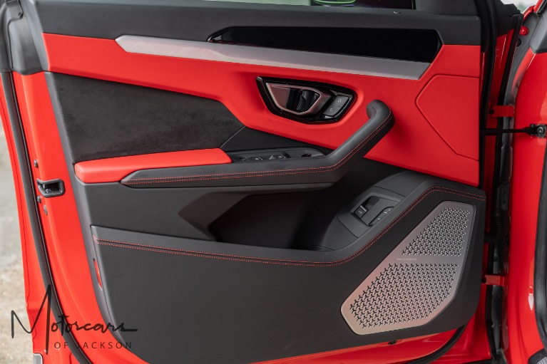 Used-2019-Lamborghini-Urus-Jackson-MS