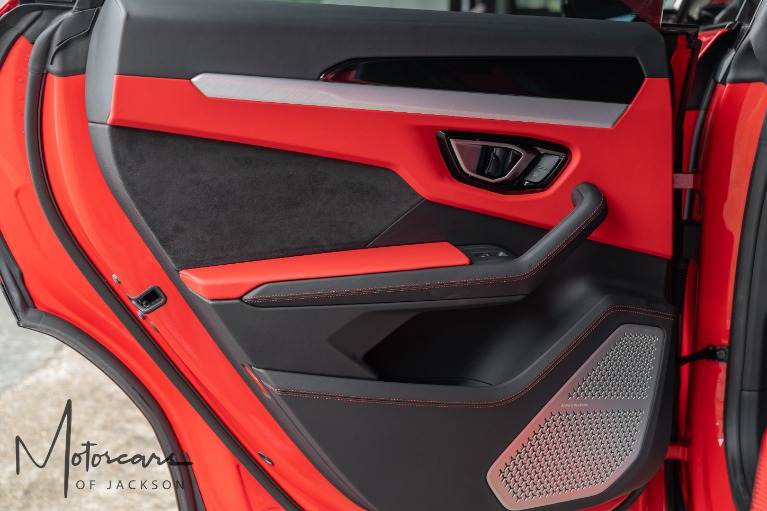 Used-2019-Lamborghini-Urus-for-sale-Jackson-MS