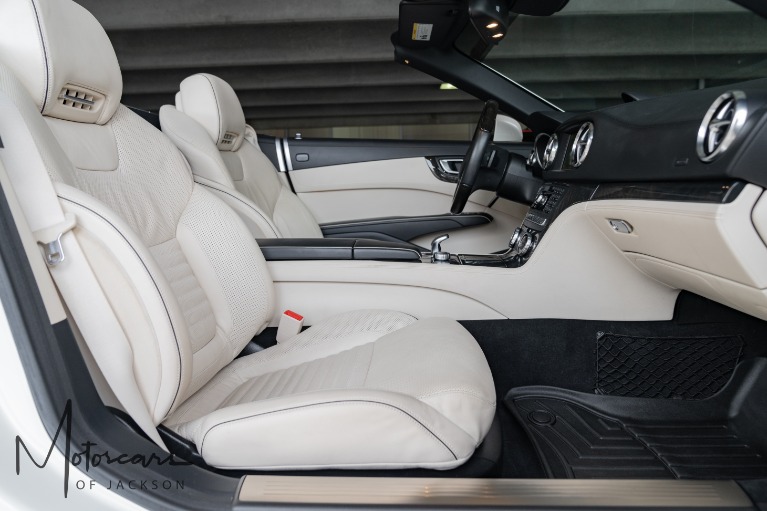 Used-2013-Mercedes-Benz-SL-Class-SL-550-for-sale-Jackson-MS