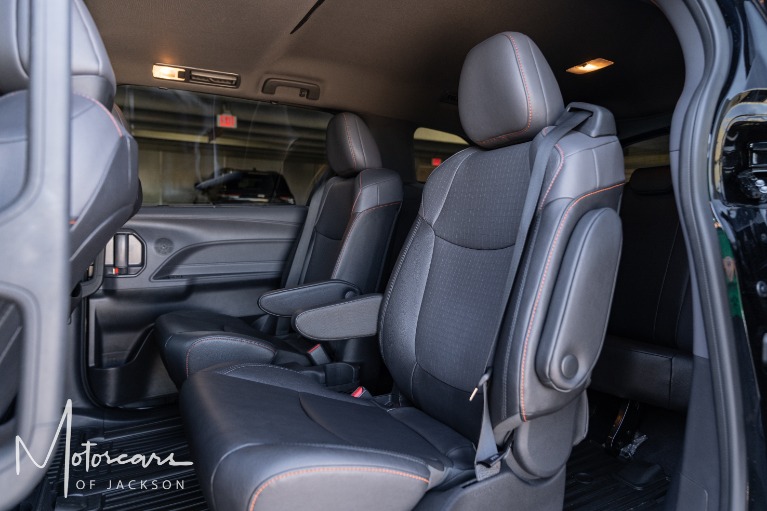 Used-2023-Toyota-Sienna-XSE-7-Passenger-Jackson-MS
