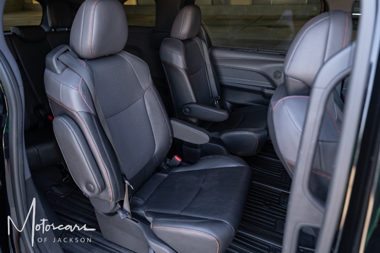 Used-2023-Toyota-Sienna-XSE-7-Passenger-for-sale-Jackson-MS