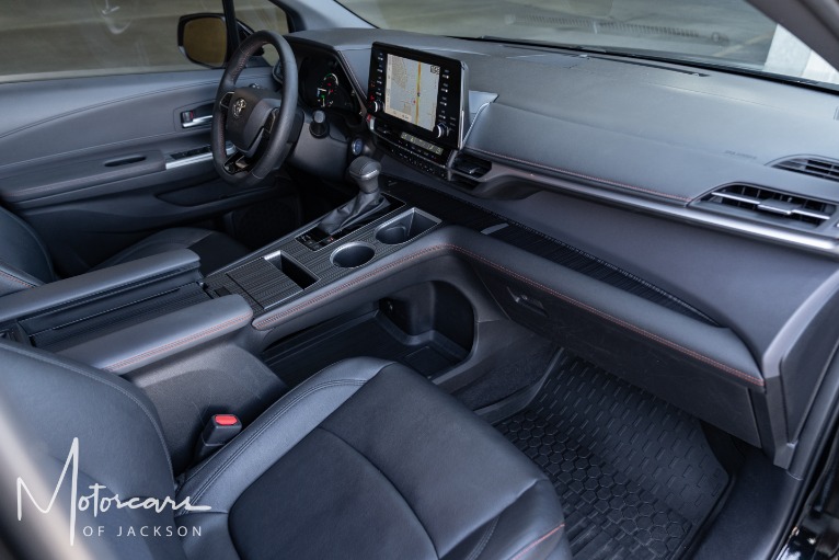 Used-2023-Toyota-Sienna-XSE-7-Passenger-for-sale-Jackson-MS