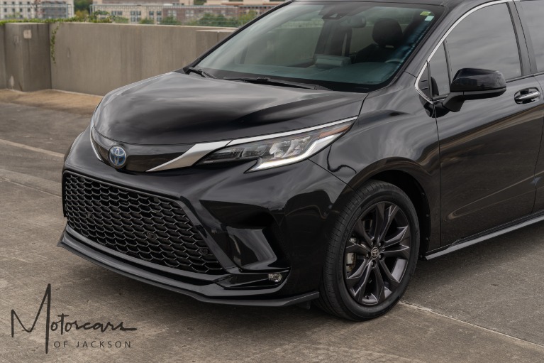 Used-2023-Toyota-Sienna-XSE-7-Passenger-Jackson-MS