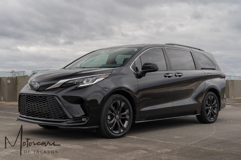 Used-2023-Toyota-Sienna-XSE-7-Passenger-for-sale-Jackson-MS