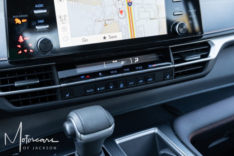 Used-2023-Toyota-Sienna-XSE-7-Passenger-for-sale-Jackson-MS