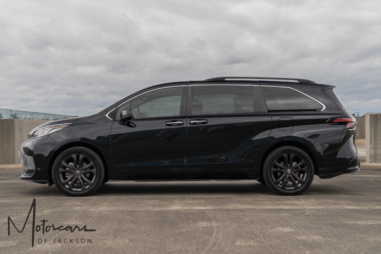 Used-2023-Toyota-Sienna-XSE-7-Passenger-Jackson-MS