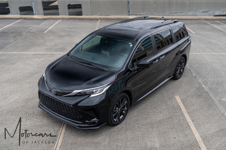 Used-2023-Toyota-Sienna-XSE-7-Passenger-Jackson-MS