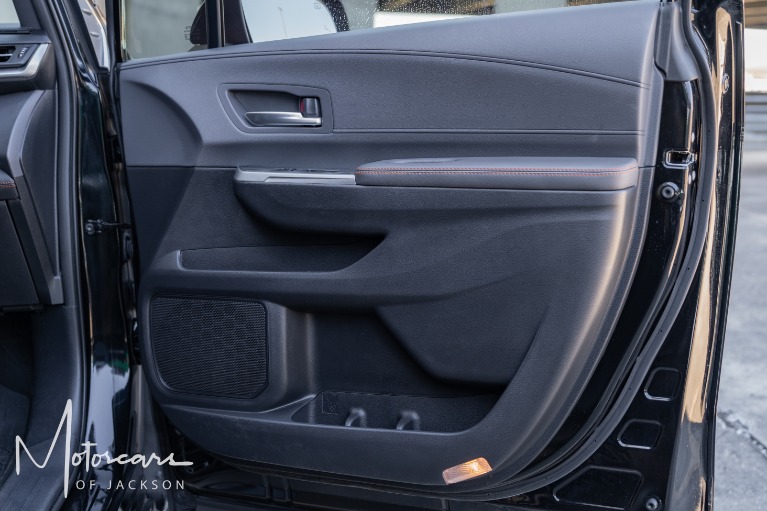 Used-2023-Toyota-Sienna-XSE-7-Passenger-for-sale-Jackson-MS