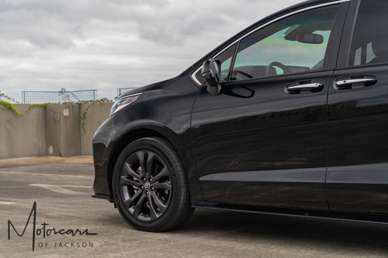 Used-2023-Toyota-Sienna-XSE-7-Passenger-Jackson-MS