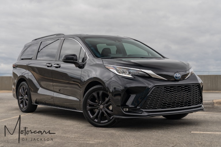 Used-2023-Toyota-Sienna-XSE-7-Passenger-Jackson-MS