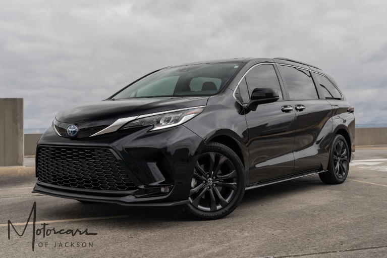 Used-2023-Toyota-Sienna-XSE-7-Passenger-for-sale-Jackson-MS