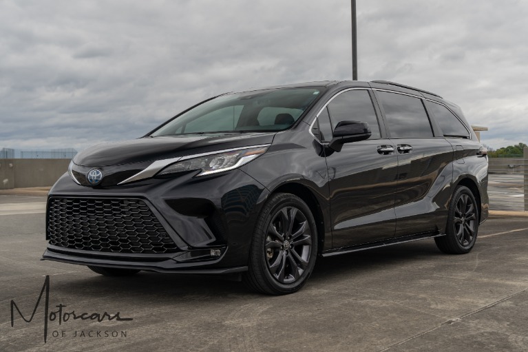 Used-2023-Toyota-Sienna-XSE-7-Passenger-Jackson-MS