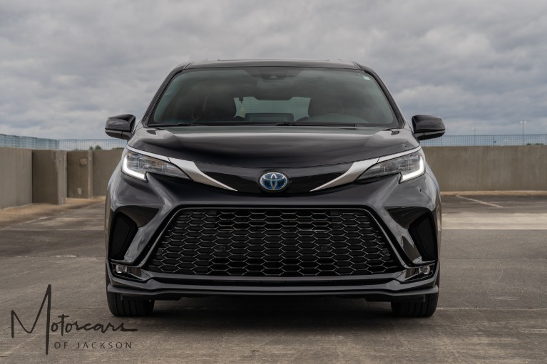 Used-2023-Toyota-Sienna-XSE-7-Passenger-Jackson-MS