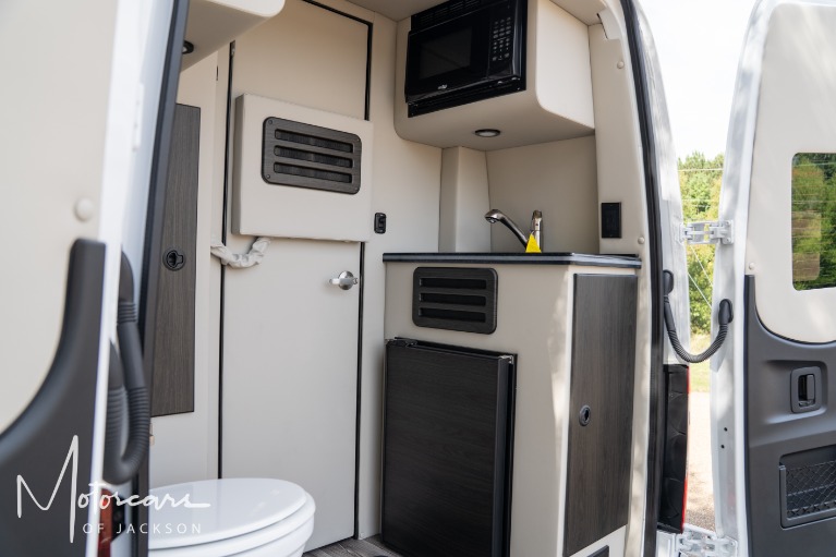 Used-2025-Mercedes-Benz-Sprinter-Cargo-Van-Midwest-Customs-Daycruiser-3500-for-sale-Jackson-MS