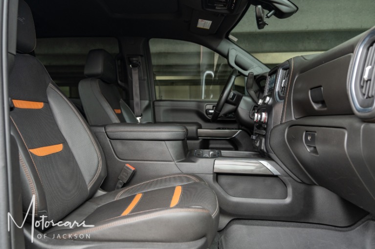 Used-2023-GMC-Sierra-2500HD-AT4-4WD-for-sale-Jackson-MS