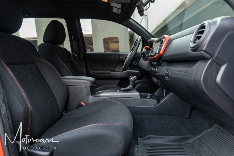 Used-2017-Toyota-Tacoma-TRD-Sport-V6-for-sale-Jackson-MS