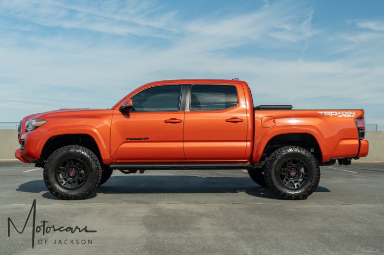 Used-2017-Toyota-Tacoma-TRD-Sport-V6-Jackson-MS