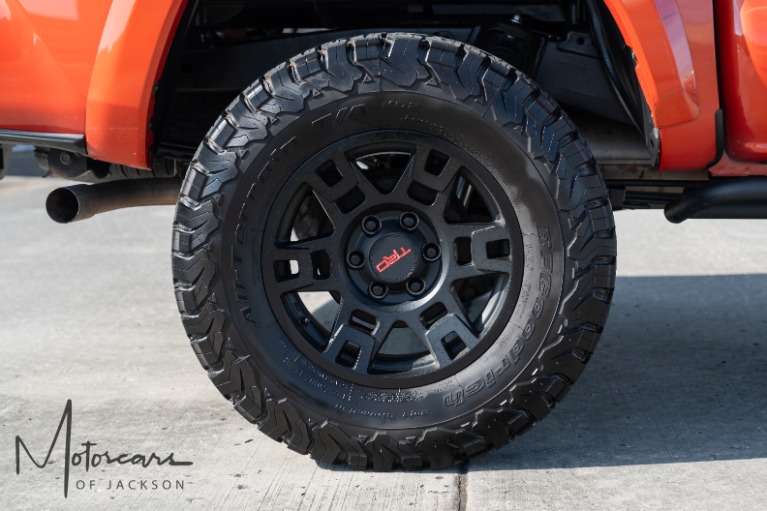 Used-2017-Toyota-Tacoma-TRD-Sport-V6-Jackson-MS