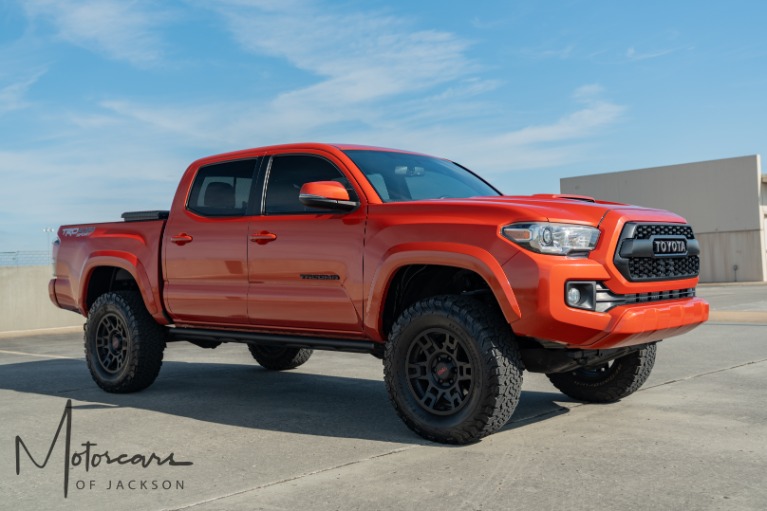 Used-2017-Toyota-Tacoma-TRD-Sport-V6-Jackson-MS