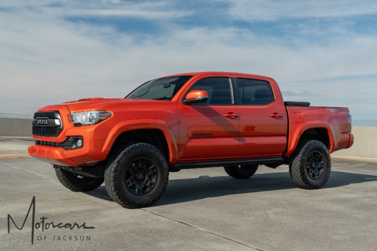 Used-2017-Toyota-Tacoma-TRD-Sport-V6-for-sale-Jackson-MS