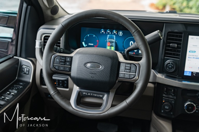 Used-2025-Ford-Super-Duty-F-250-SRW-Platinum-Plus-Jackson-MS