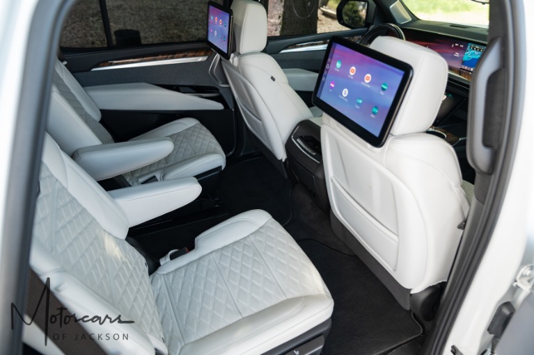 Used-2025-Cadillac-Escalade-Sport-Platinum-for-sale-Jackson-MS