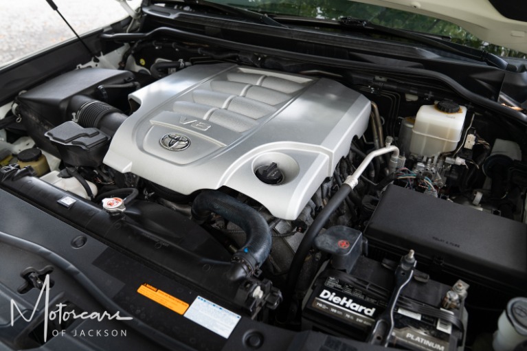 Used-2017-Toyota-Land-Cruiser-4x4-V8-Jackson-MS